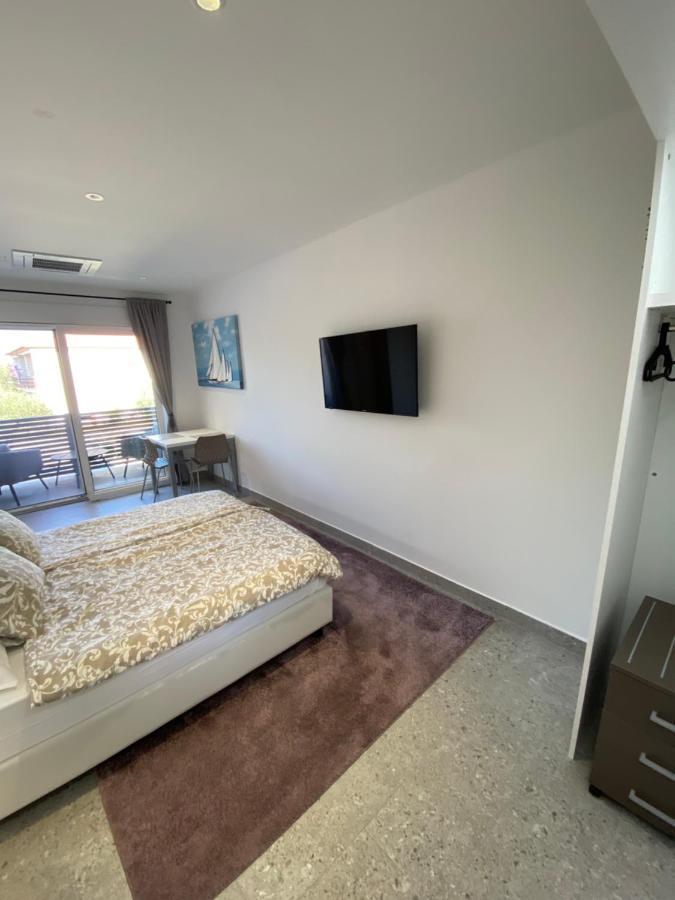 Apartmani Kumenat Biograd Na Moru Εξωτερικό φωτογραφία