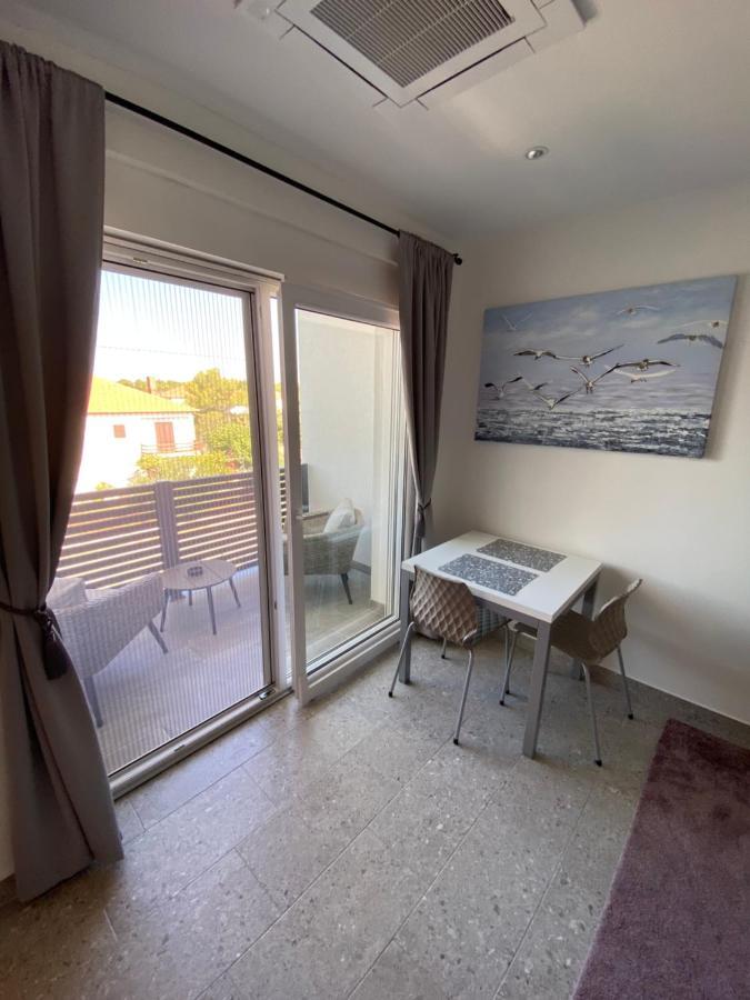 Apartmani Kumenat Biograd Na Moru Εξωτερικό φωτογραφία