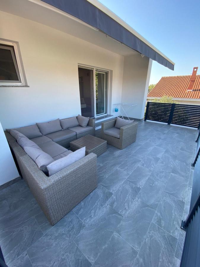 Apartmani Kumenat Biograd Na Moru Εξωτερικό φωτογραφία