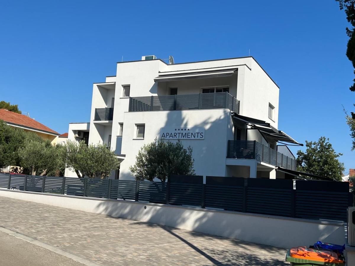 Apartmani Kumenat Biograd Na Moru Εξωτερικό φωτογραφία